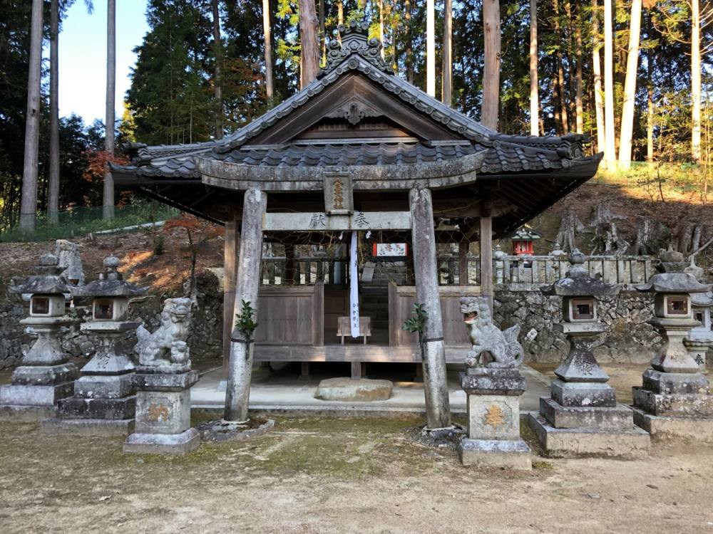 助命八王子神社拝殿
